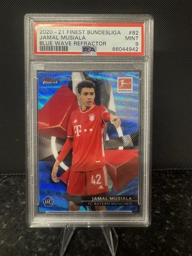 Jamal Musiala 2021 Topps Finest Blue Wave /150