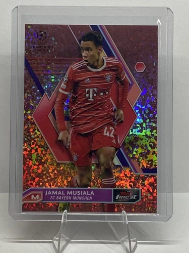 Jamal Musiala 2023 Topps Finest Pink Diamond /50