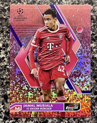 Jamal Musiala 2022 Topps Finest Rose Gold Mini-Diamond /50