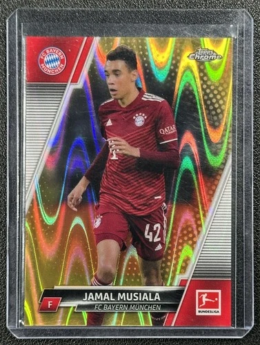 Jamal Musiala 2021 Topps Chrome Bundesliga Gold Raywave Refractor #84