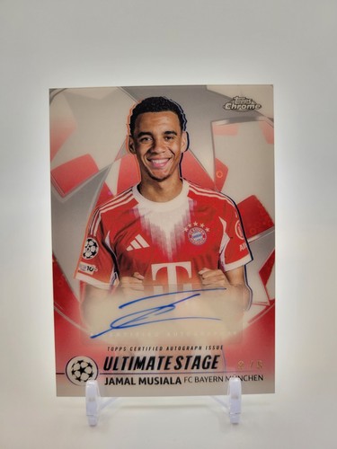 Jamal Musiala 2025 Topps UCC Ultimate Stage Rosso Rifrattore /5
