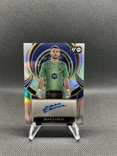 Joan Garcia 2025 Panini Seleziona La Liga Silver Prizm