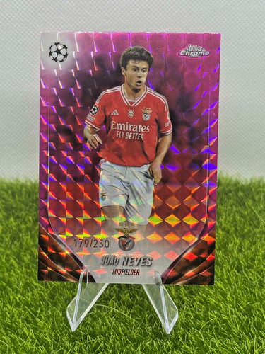 Joao Neves 2024 Topps Cromo UEFA Rosa Rifrattore Geometrico /250