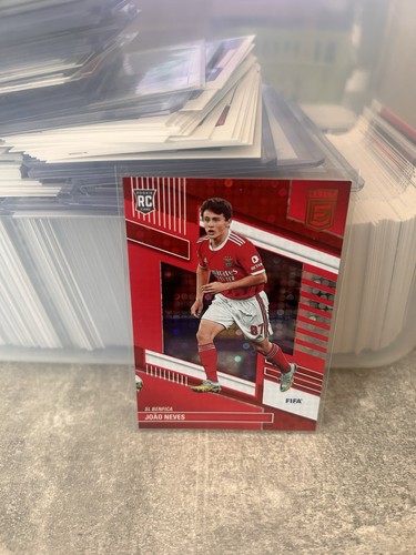 Joao Neves 2022 Panini Donruss Elite FIFA Red Disco