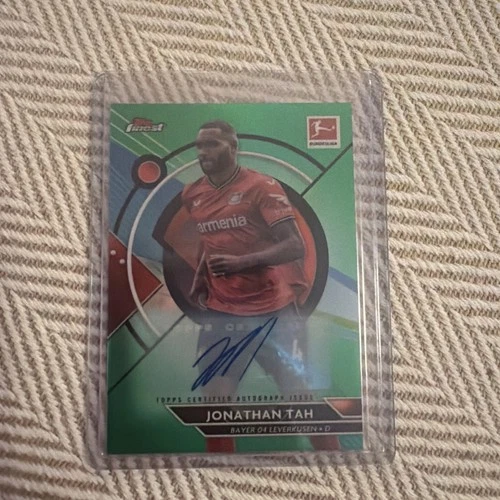 Jonathan Tah 2022 Topps Finest Green /50