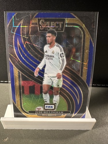 Jude Bellingham 2024 Panini Select FIFA Blue Lazer Prizm #102