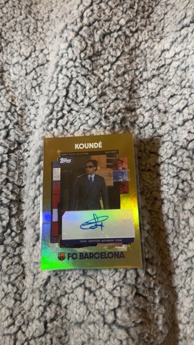 Jules Kounde 2023 Topps Barcelona Focus Gold /50
