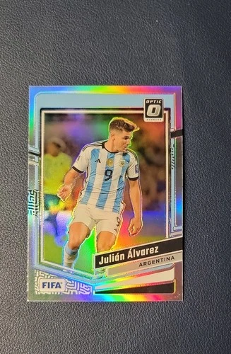 Julian Alvarez 2023 Panini Donruss FIFA Optic Holo Prizm