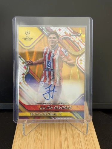 Julian Alvarez 2024 Topps Finest Gold Wave /50