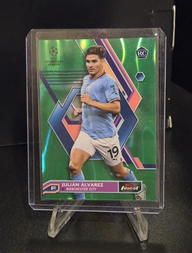 Julian Alvarez 2023 Topps Finest Green Foil /99