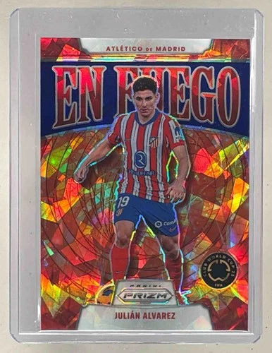 Julian Alvarez 2025 Panini Prizm Blue Ice En Fuego /99