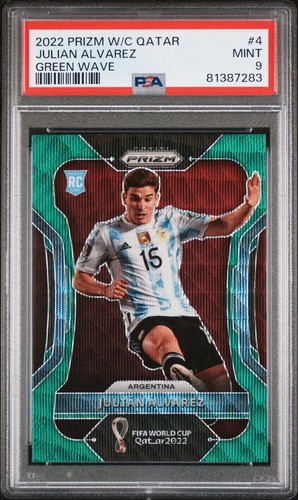 Julian Alvarez 2022 Panini Prizm FIFA World Cup Green Wave
