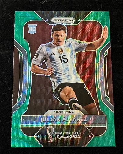 Julian Alvarez 2022 Panini Prizm World Cup Green Wave