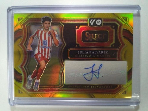 Julian Alvarez 2025 Panini Select Gold Prizm /5