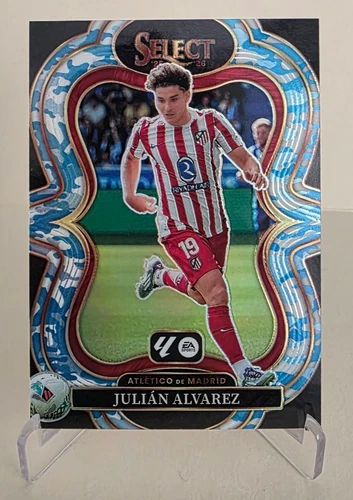 Julian Alvarez 2025 Panini Select Winter Camo Prizm /30