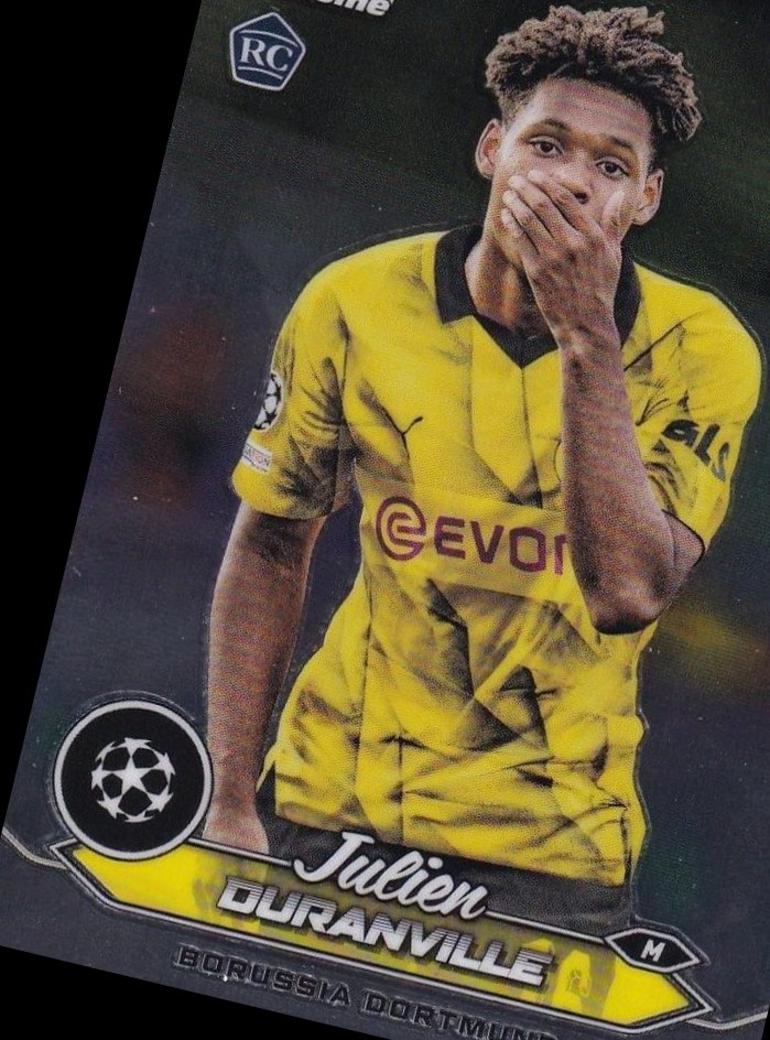 Julien Duranville 2023 Topps Stadium Club Chrome UEFA Champions League