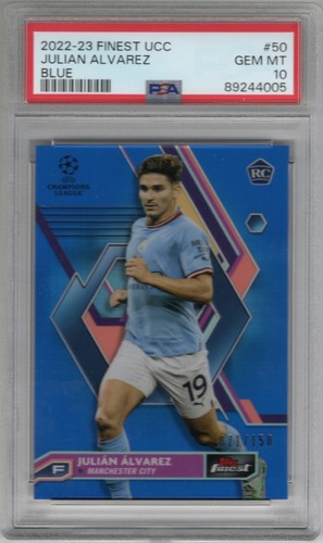 Julián Álvarez 2022 Topps Finest Blue Refractor /150