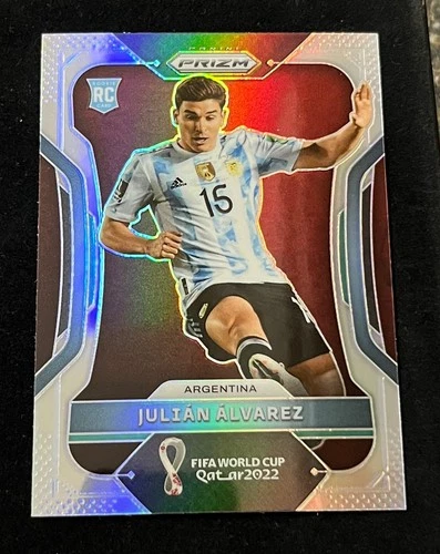 Julián Álvarez 2022 Panini Prizm Copa Mundial FIFA Plata