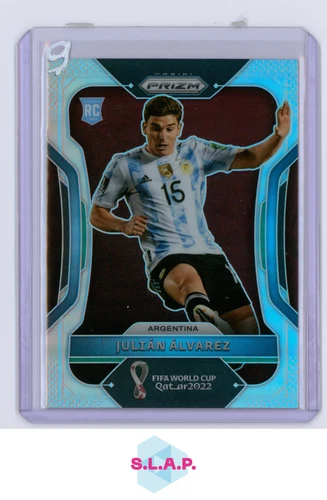Julián Álvarez 2022 Panini Prizm World Cup Silver Prizm