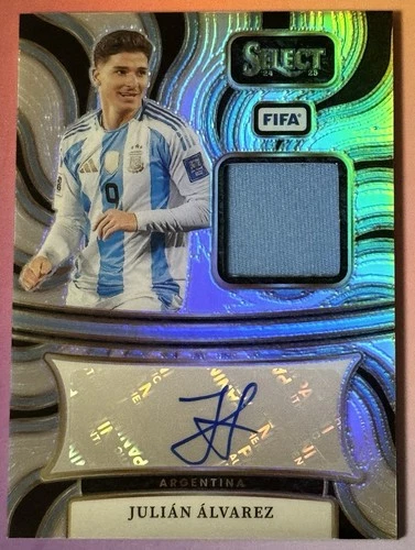 Julián Álvarez 2024 Panini Select