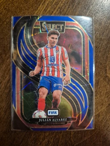 Julián Álvarez 2024 Panini Select FIFA Blue Lazer