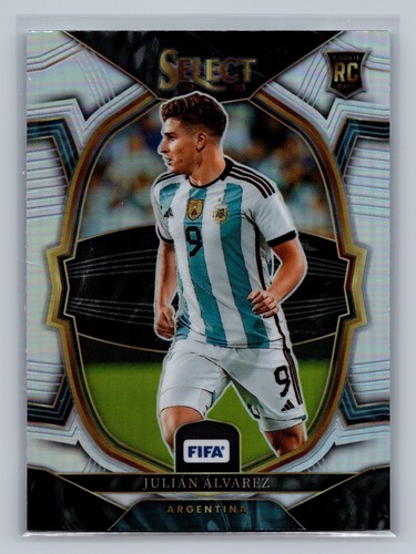 Julián Álvarez 2023 Panini Select FIFA Plata