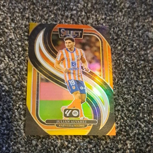 Julián Álvarez 2024 Panini Select Gold and Red