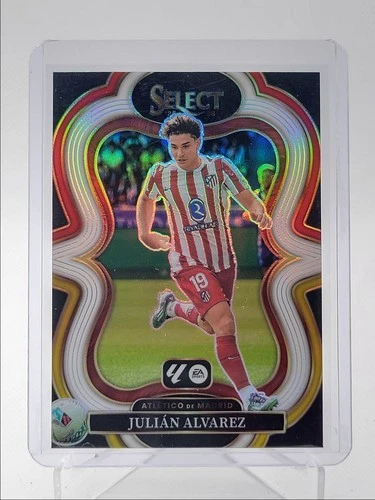 Julián Álvarez 2025 Panini Select Multi Color Prizm