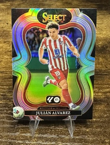 Julián Álvarez 2025 Panini Select Plata