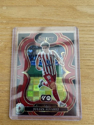 Julián Álvarez 2025 Panini Select Red Pandora