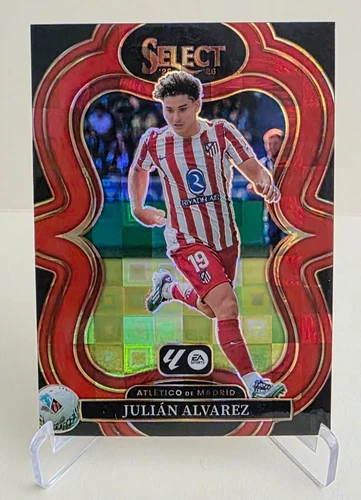 Julián Álvarez 2025 Panini Select Red Pandora Prizm Mezzanine #125