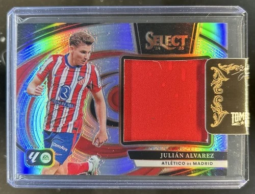 Julián Álvarez 2024 Panini Select Silver Prizm