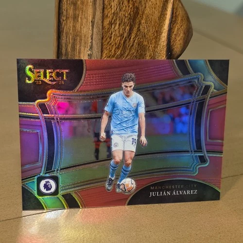 Julián Álvarez 2023 Panini Select Tie Die /99
