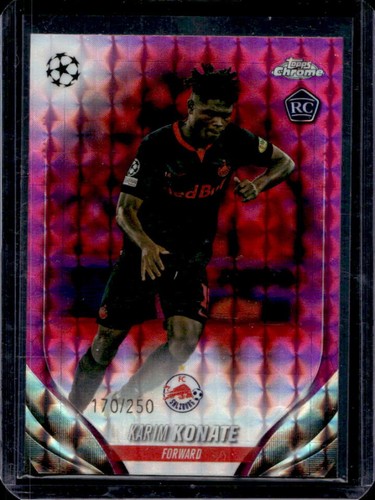 Karim Konate 2023 Topps Chrome UEFA Rosa Rifrattore Geometrico /250