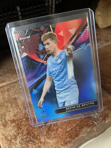 Kevin De Bruyne 2021 Topps Finest Blue Refractor /150