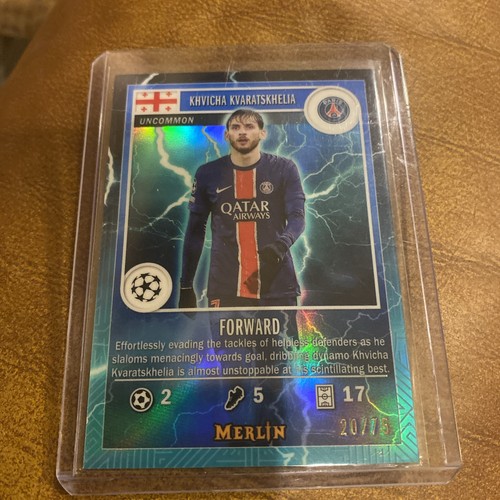 Khvicha Kvaratskhelia 2025 Topps Merlin Campeones de la UEFA /75