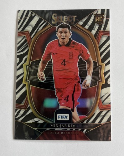 Kim Min-jae 2022 Panini Select FIFA Zebra Prizm /25