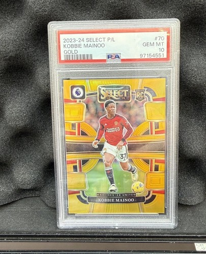 Kobbie Mainoo 2024 Panini Select Gold Prizm /10