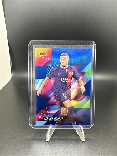 Kylian Mbappé 2024 Topps Finest Blue /150