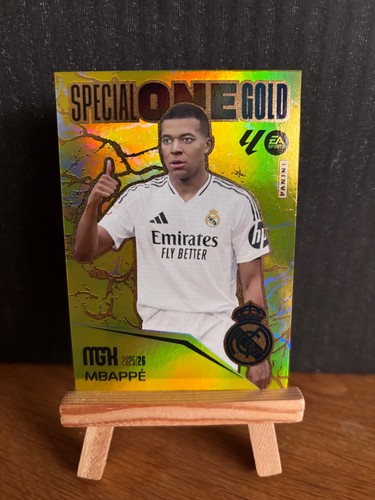 Kylian Mbappé 2025 Panini La Liga Megacracks Gold