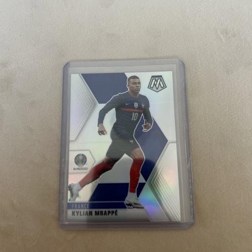 Kylian Mbappé 2021 Panini Mosaic Silver Prizm