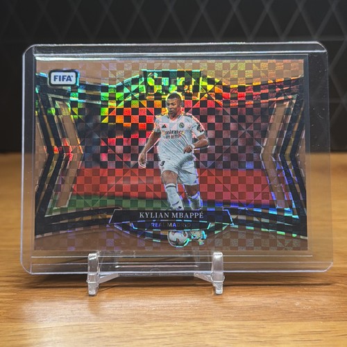 Kylian Mbappé 2024 Panini Select FIFA Bronze Checker /75