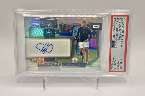 Kylian Mbappé 2022 Panini Seleziona FIFA Pitchside Silver Prizm