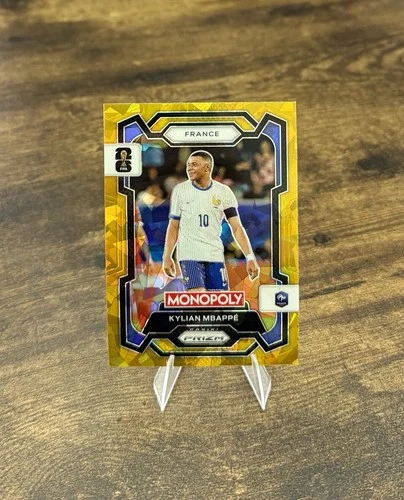Kylian Mbappe 2026 Panini Prizm Gold Cracked Ice #7