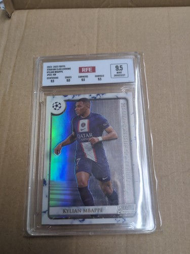 Kylian Mbappe 2022 Topps Stadium Club Chrome Refractor