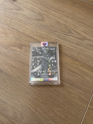 Lamine Yamal 2023 Topps Chrome Black White /299