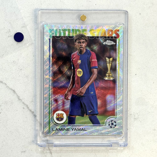 Lamine Yamal 2024 Topps Chrome Blue Wave