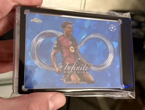Lamine Yamal 2024 Topps Chrome Infinite Sapphire