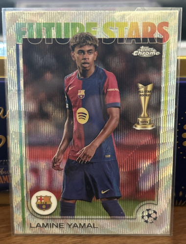 Lamine Yamal 2024 Topps Chrome Silver Wave Refractor