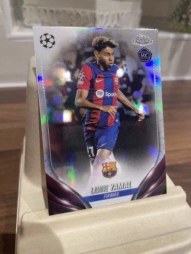 Lamine Yamal 2023 Topps Chrome UEFA Club Competitions Refractor